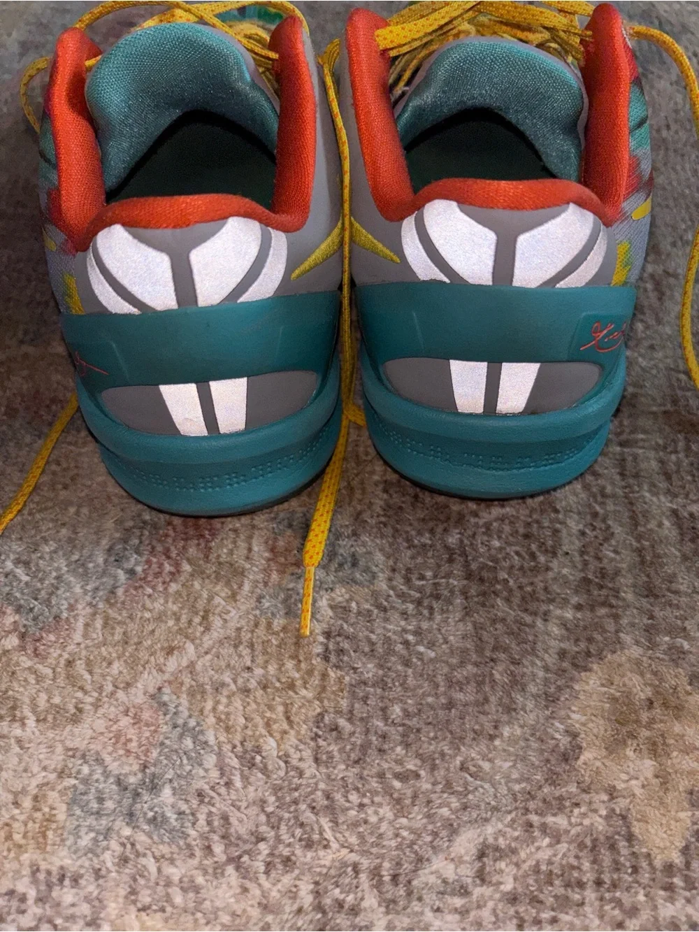 Nike colorful knit